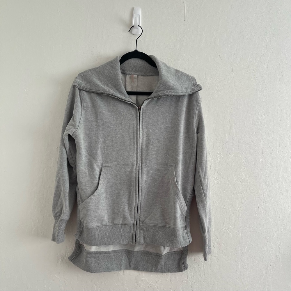 Free People Movement Full Zip Shawl Collar Gray Sweatshirt Baseline Size Small - Picture 2 of 10